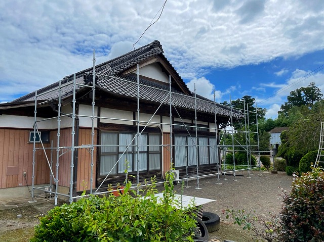 屋根工事に足場は必要不可